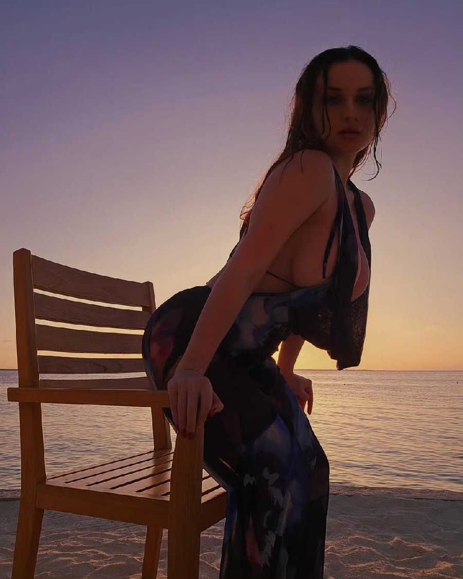 Sexy girl Miranda Faith nude in Chenzhou