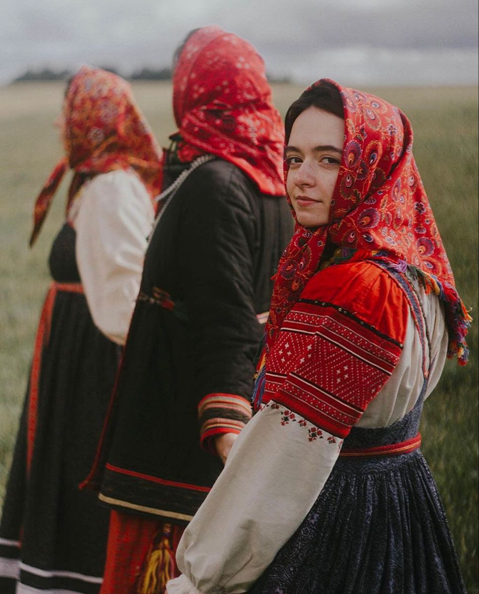 Women in Slavic costumes in Chenzhou