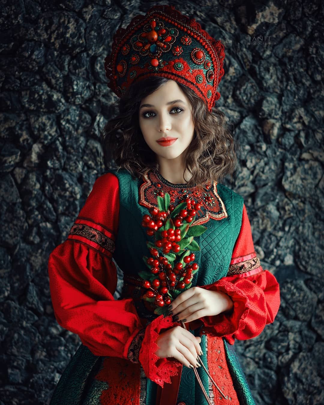 Nude girl Women in Slavic costumes in Chenzhou