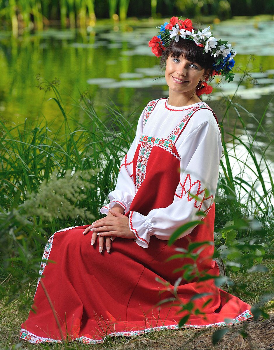 Beautiful girl Girls in Slavic costumes in Chenzhou