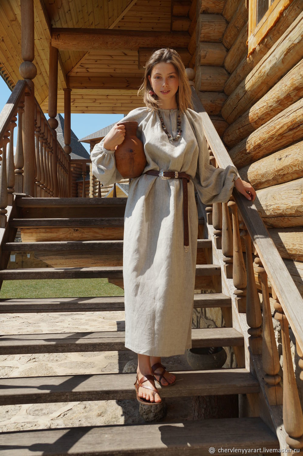 Girls in Slavic costumes in Chenzhou