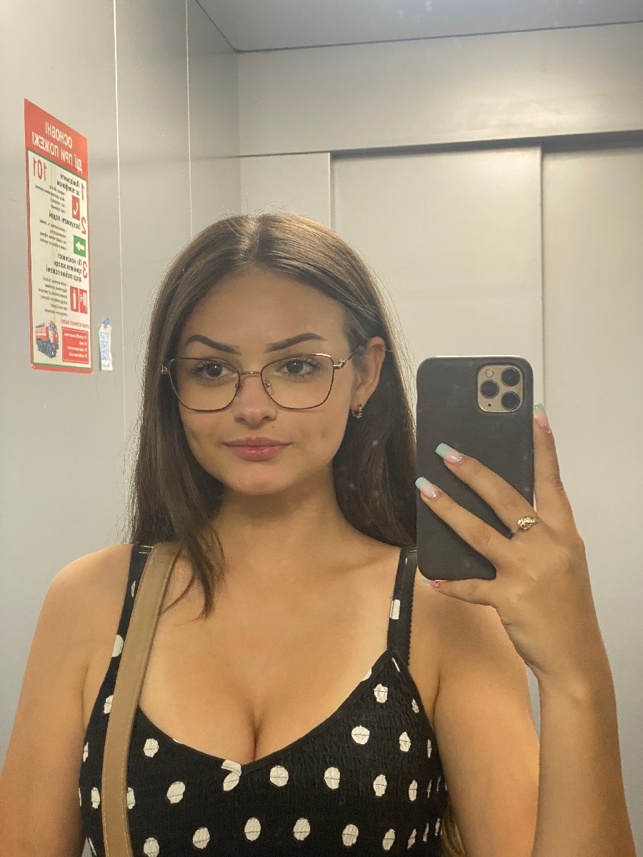 Sexy model Stacy in Chenzhou