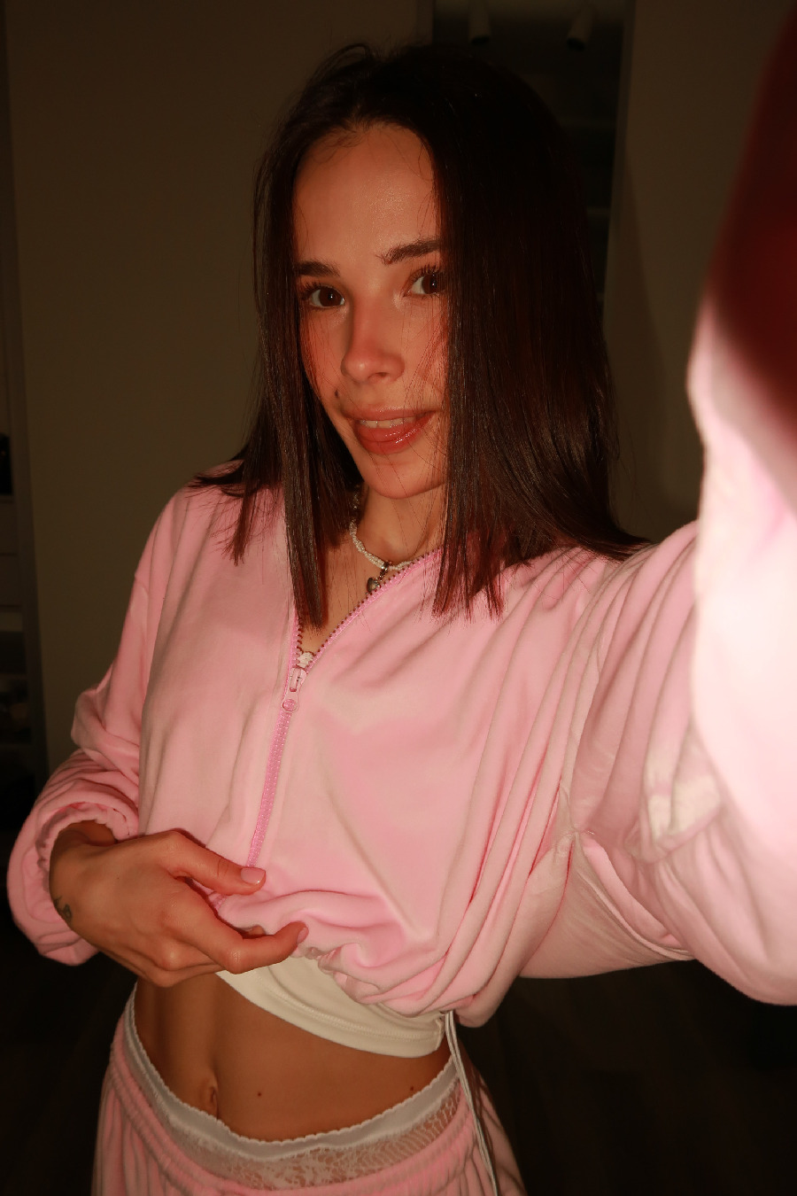 Tina brings the glow — live moments in Chenzhou